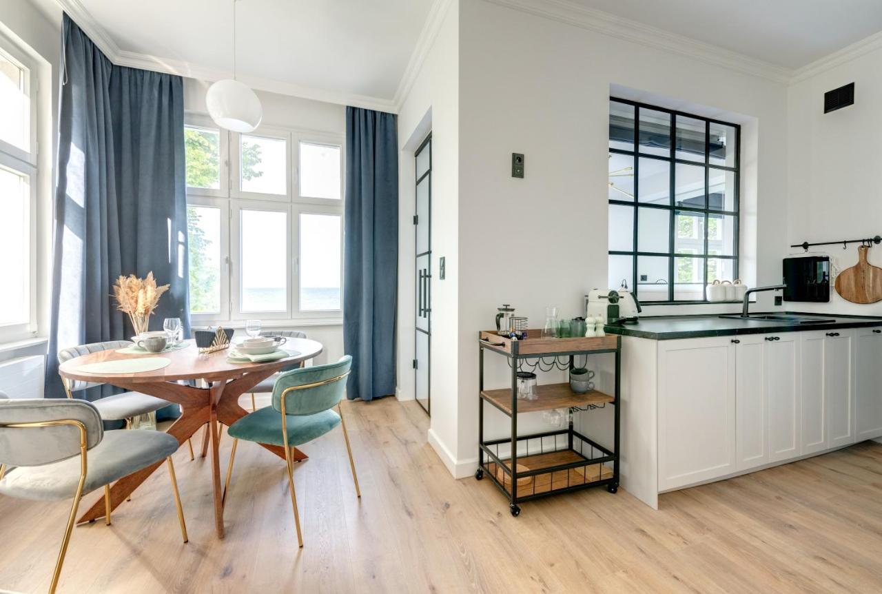 Sea View Apartment *